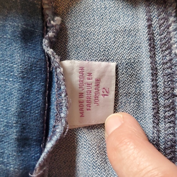 Ladies' Pull-on denim shorts size 12 - Picture 8 of 10